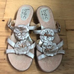 Born Concept  Flower sandal size 39/ 8 champagne metallic color